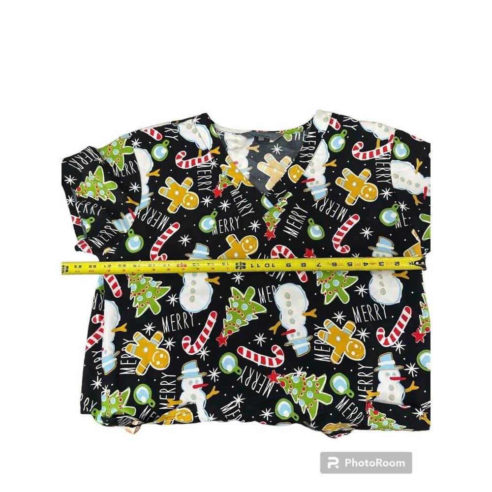 Serene Uniforms Scrub Top Large Multicolor Christmas‎ Snowman Gingerbread Winter - Picture 3 of 4